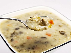 Лесна супа топчета с телешка кайма, ориз, чесън, куркума, кимион и магданоз - снимка на рецептата